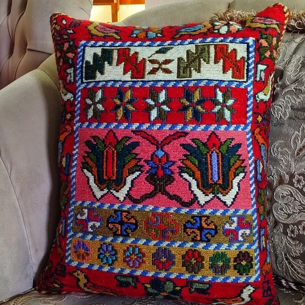 کوسن ورنی (گلیم) پشم دستبافت عشایری آذربایجان