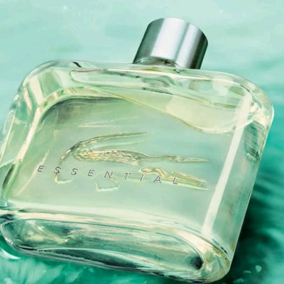 عطر مردانه لاگوست اسنشیال(لاگوست سبز) (1گرم)