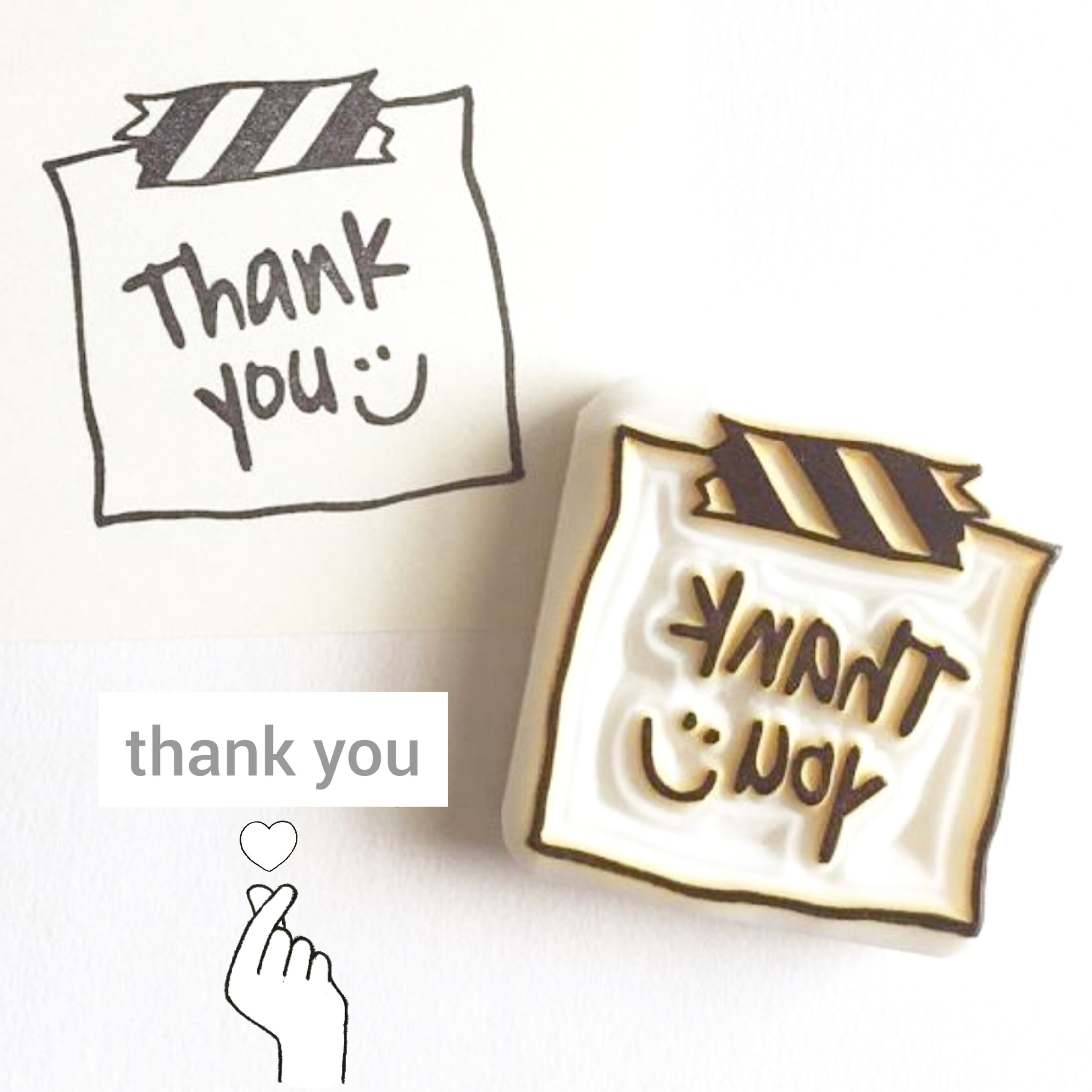 مهر دستساز تشکر انگلیسی با لبخند و برچسب مناسب ساخت تگ و زیبا کردن بسته