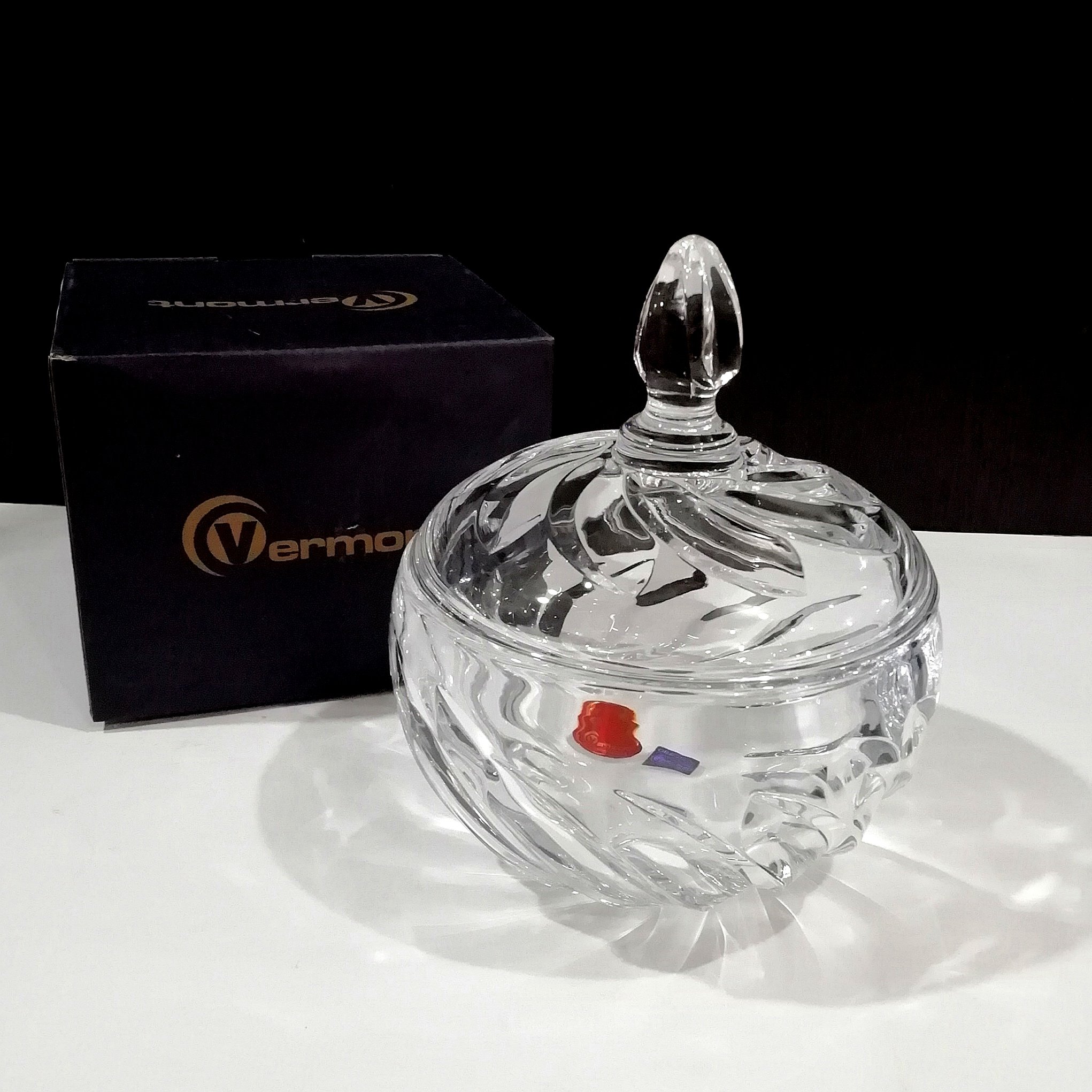 شکلات خوری تورینو با کیفیت استثنایی خارجی