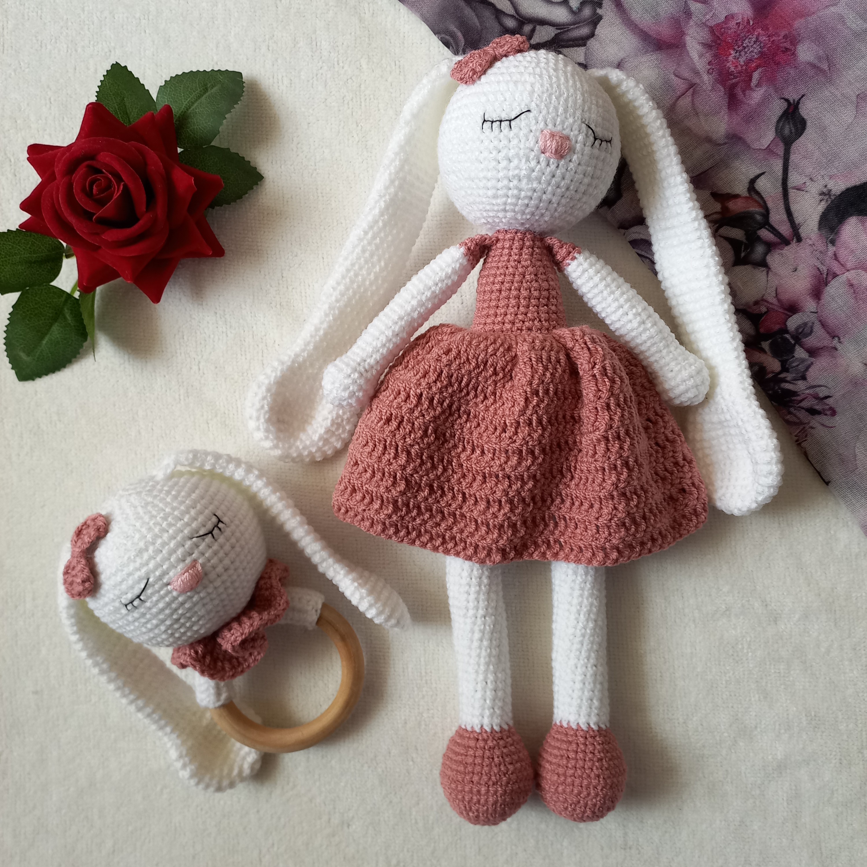 ست جغجغه و عروسک بافتنی 