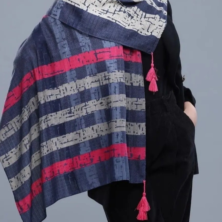 شال نخی منگوله دار