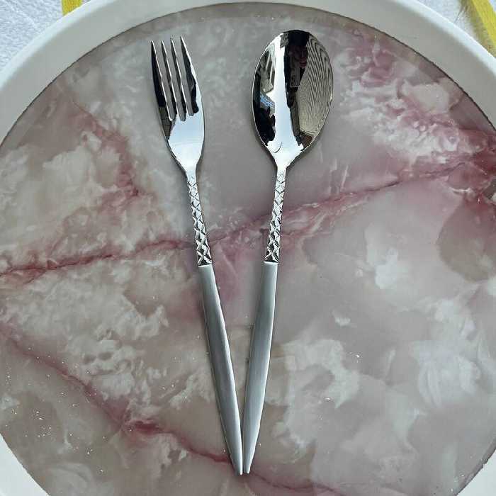 سرویس قاشق چنگال 24 نفره کله اروپایی 120 پارچه یونیک  4 میل شرکتی تضمینی