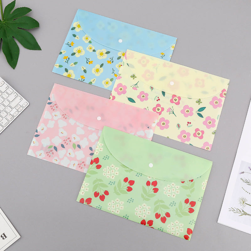 پوشه دکمه ای طرح گل