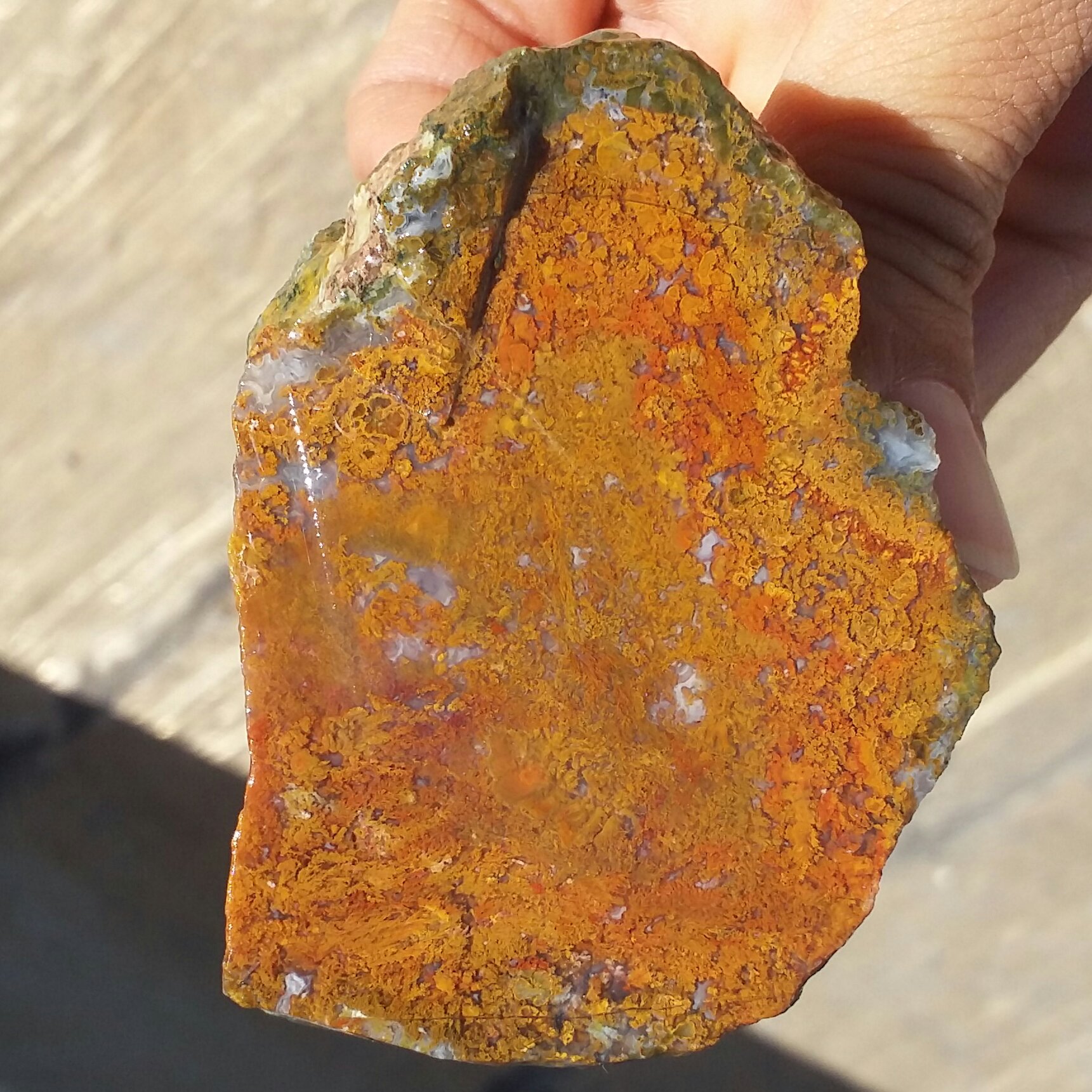 اسلایس سنگ راف عقیق شجر منظره پاییزی 100 در 100 طبیعی شاهکار خلقت 
تابلو نقاشی طبیعی
با قابلیت ساخت چند نگین 
کد 10052