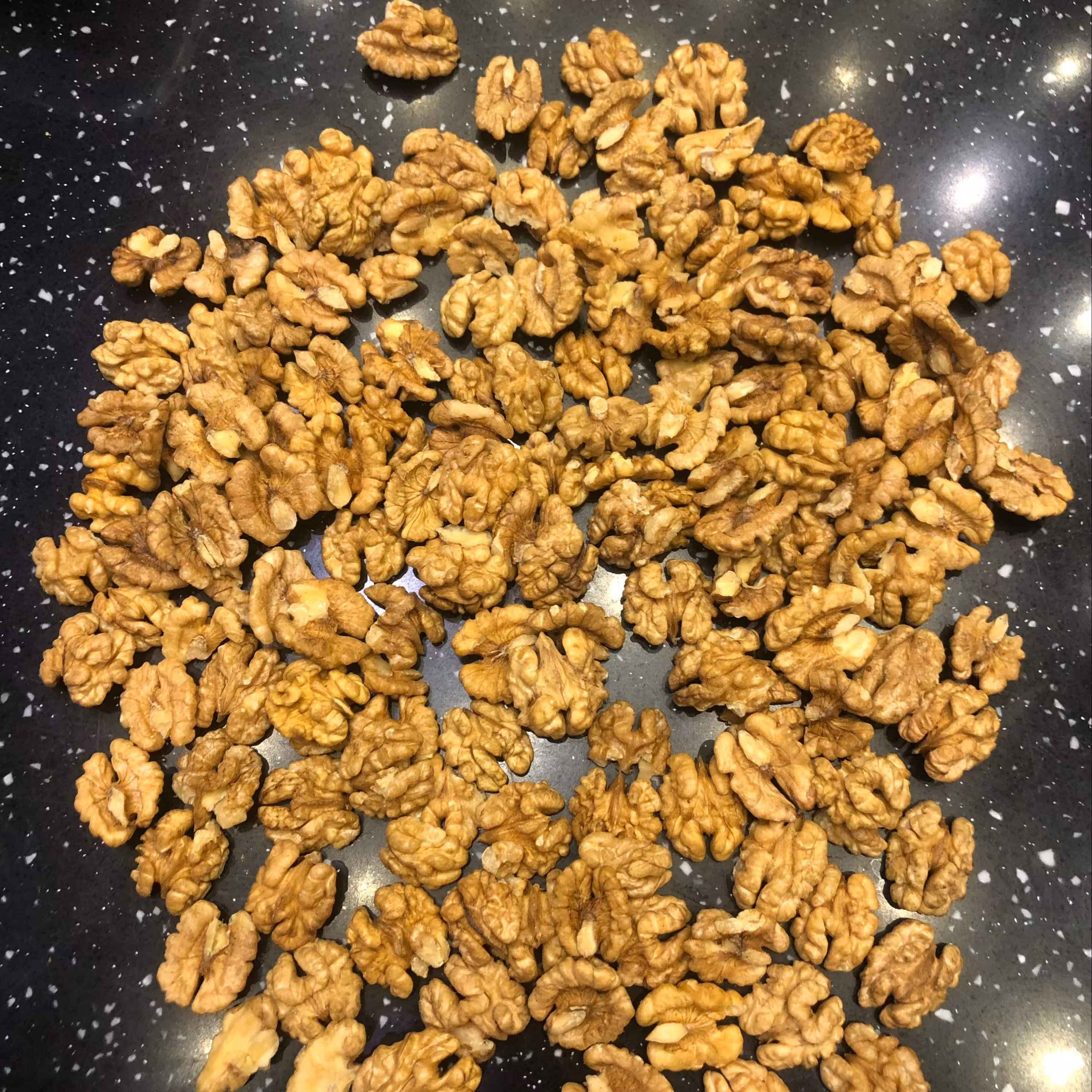 مغز گردو عمده    5000گرممحصول 1402