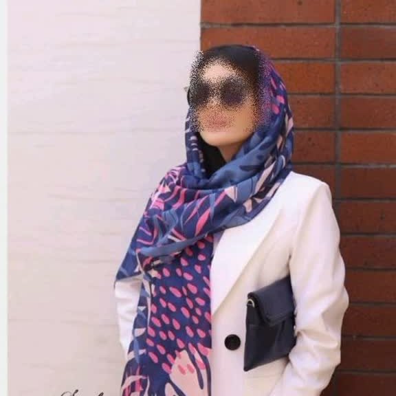 شال کد 130،جنس نخ کره بسیار با کیفیت نرم ولطیف با ایستایی خیلی خوب