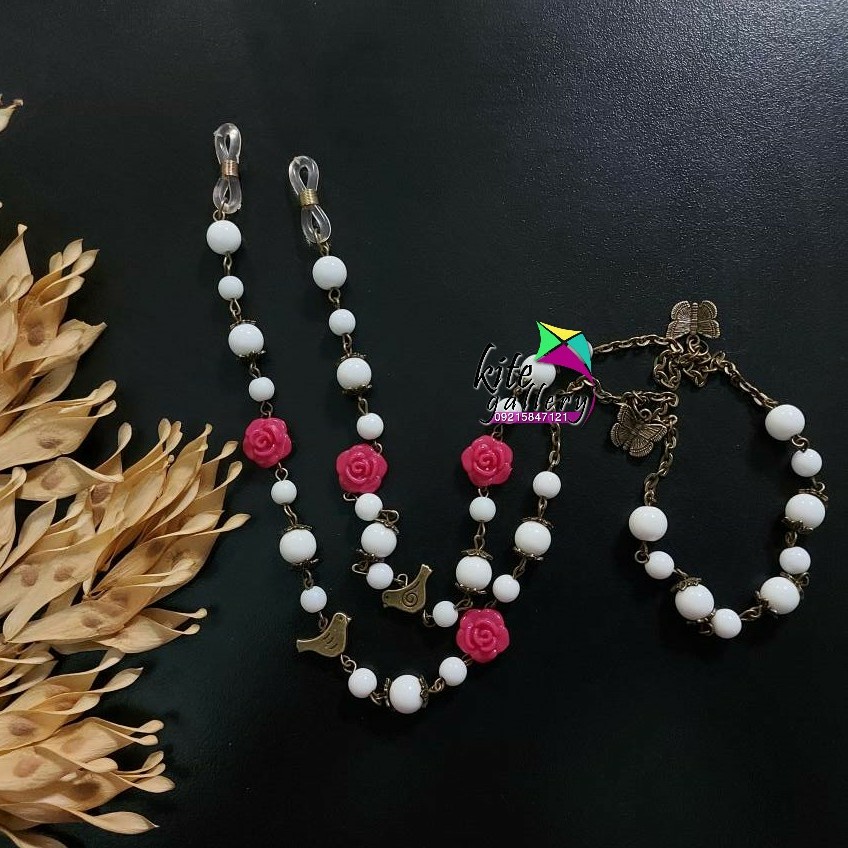 زنجیر عینک دخترانه با سنگ انیکس سفید و گل سرخابی