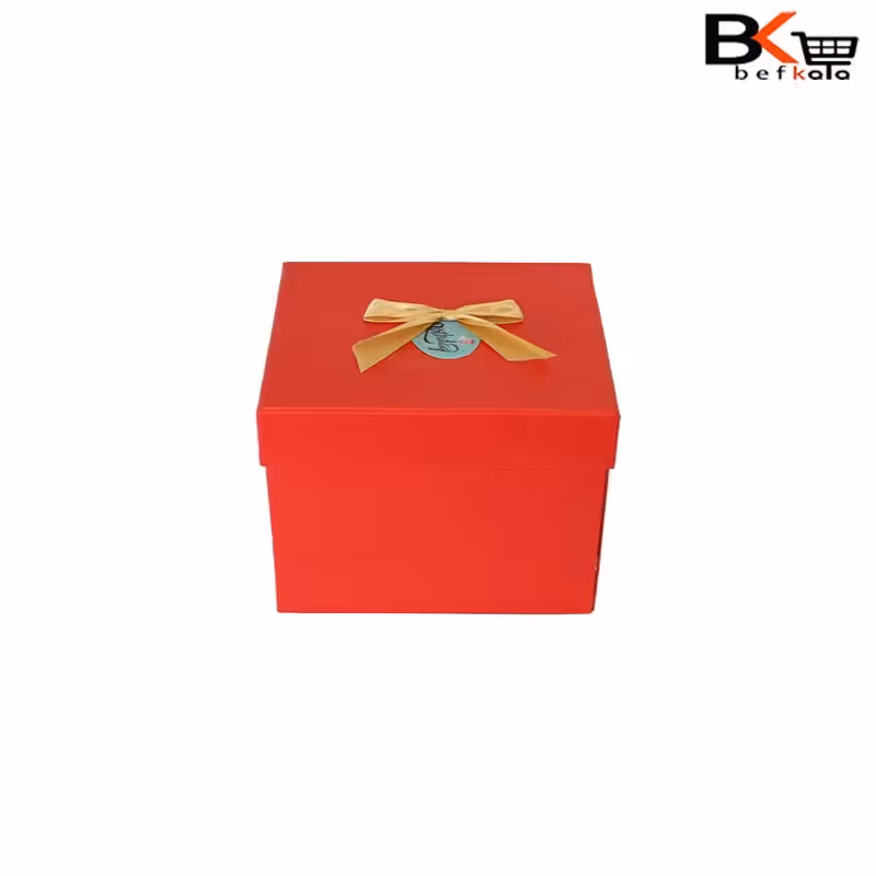 باکس کادویی سورپرایزی دو طرفه مربعی قرمز پاپیون دار کد 73