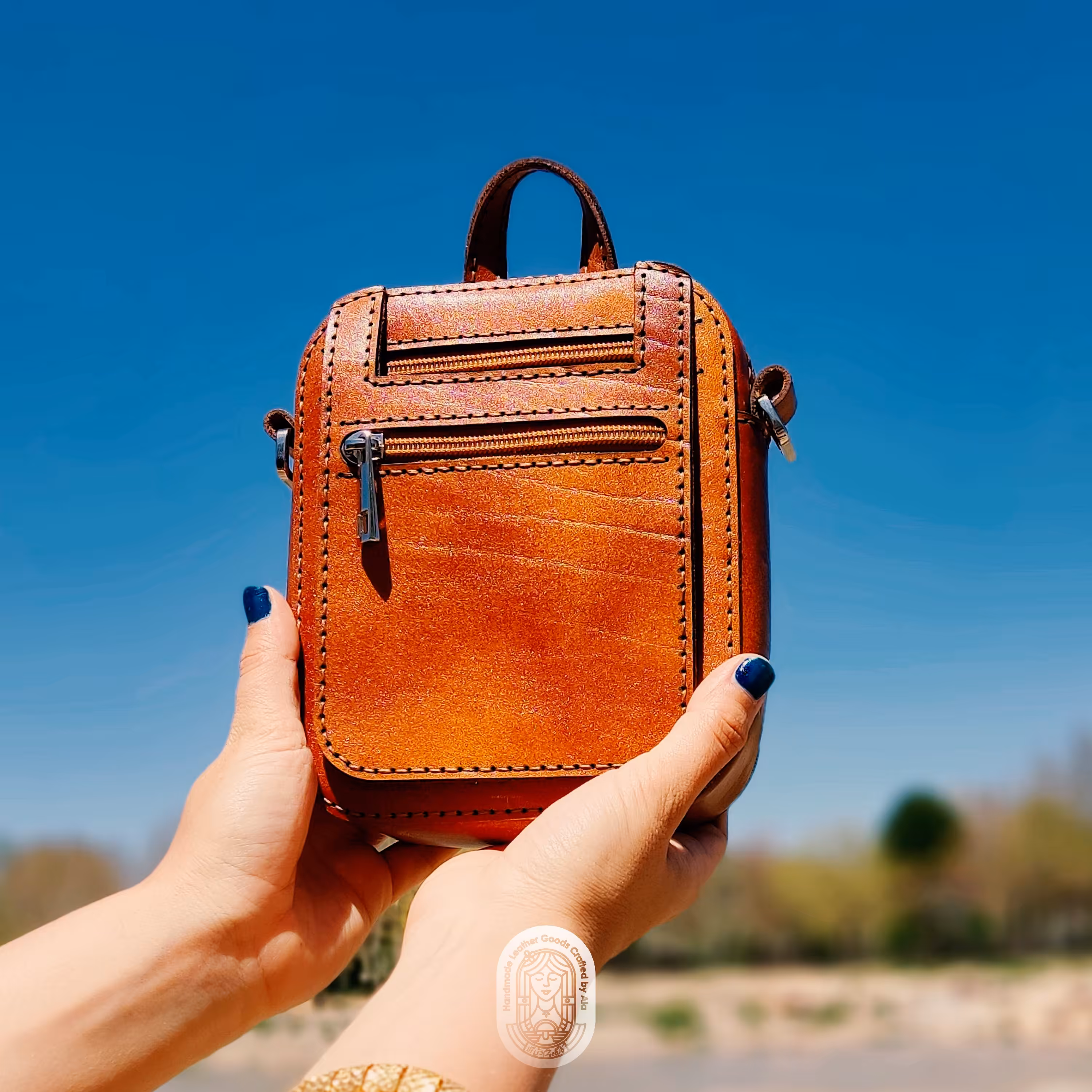 کیف چرم  دست دوز  آلا مدل ماهان سایز کوچک 