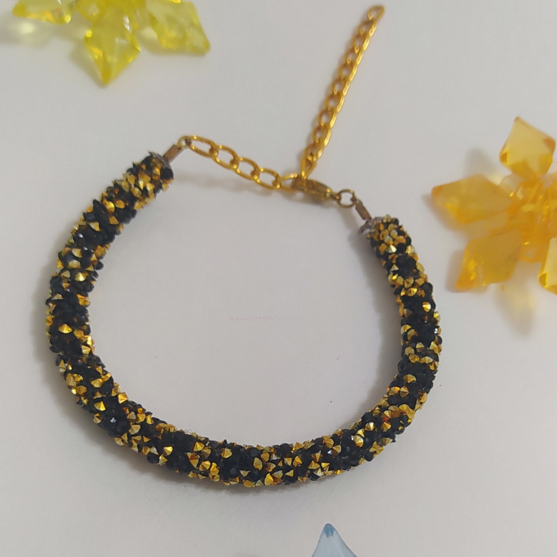 دستبند سواروفسکی بسیار زیبا و شیک مناسب تمام سنین 