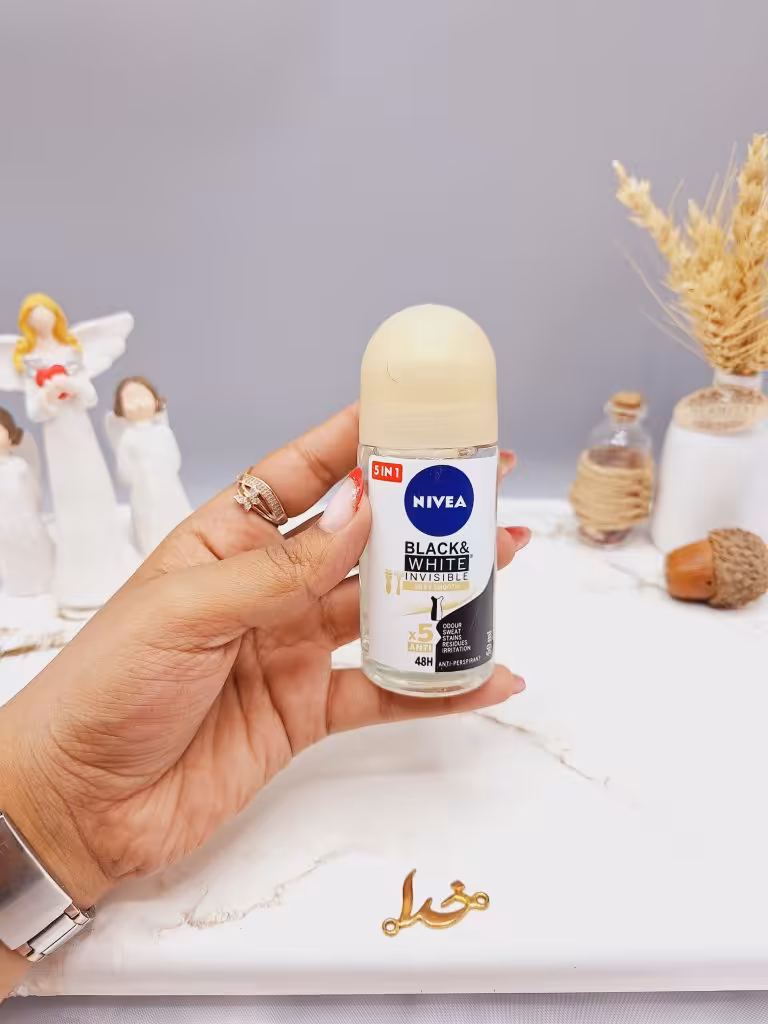 مام رول ضد تعریق زنانه نیوآ مدل BLACK WHITE حجم 50ml کد 2571