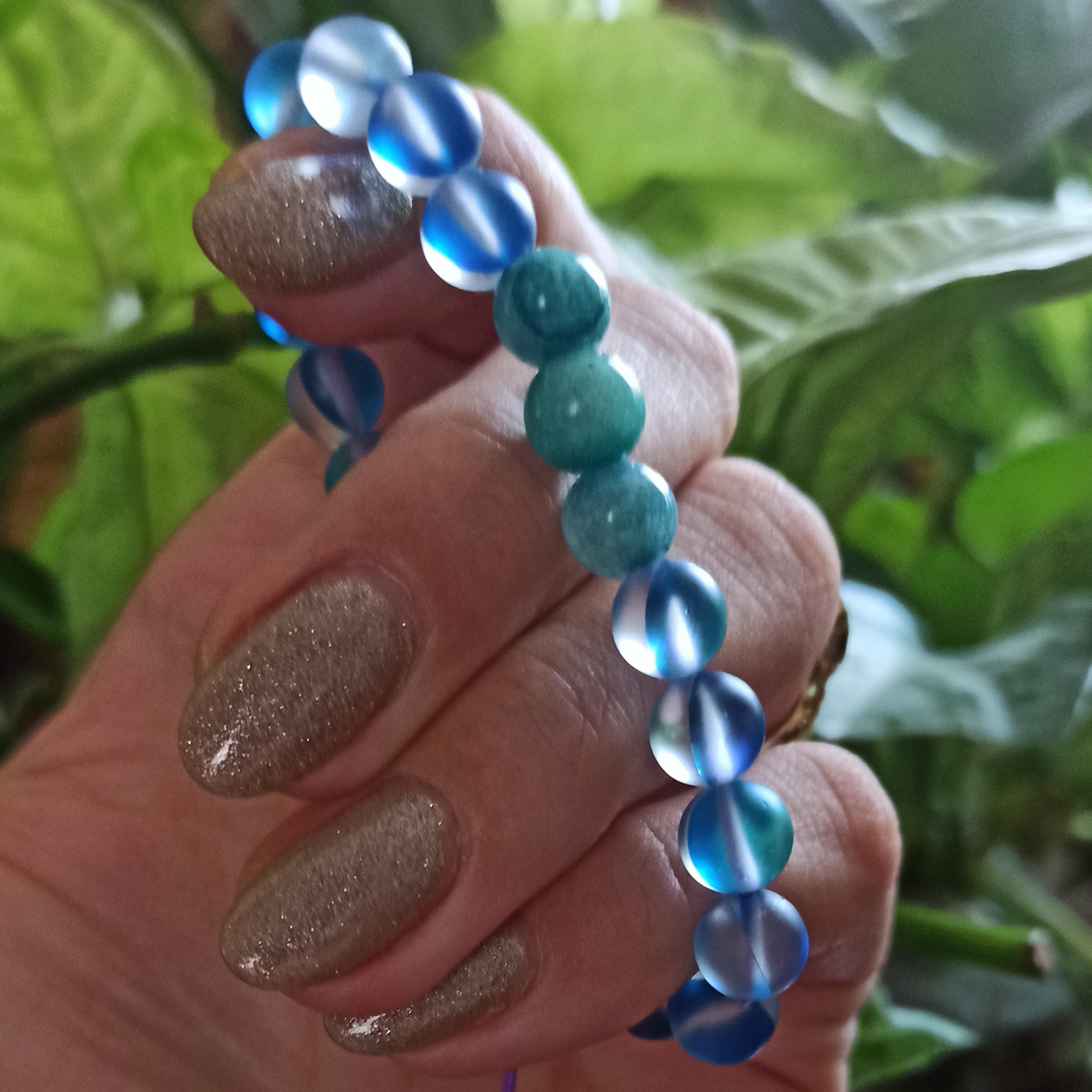 دستبند سنگ مون استون ترکیب با سنگ تورمالین بافت کشویی یا آسانسوری 