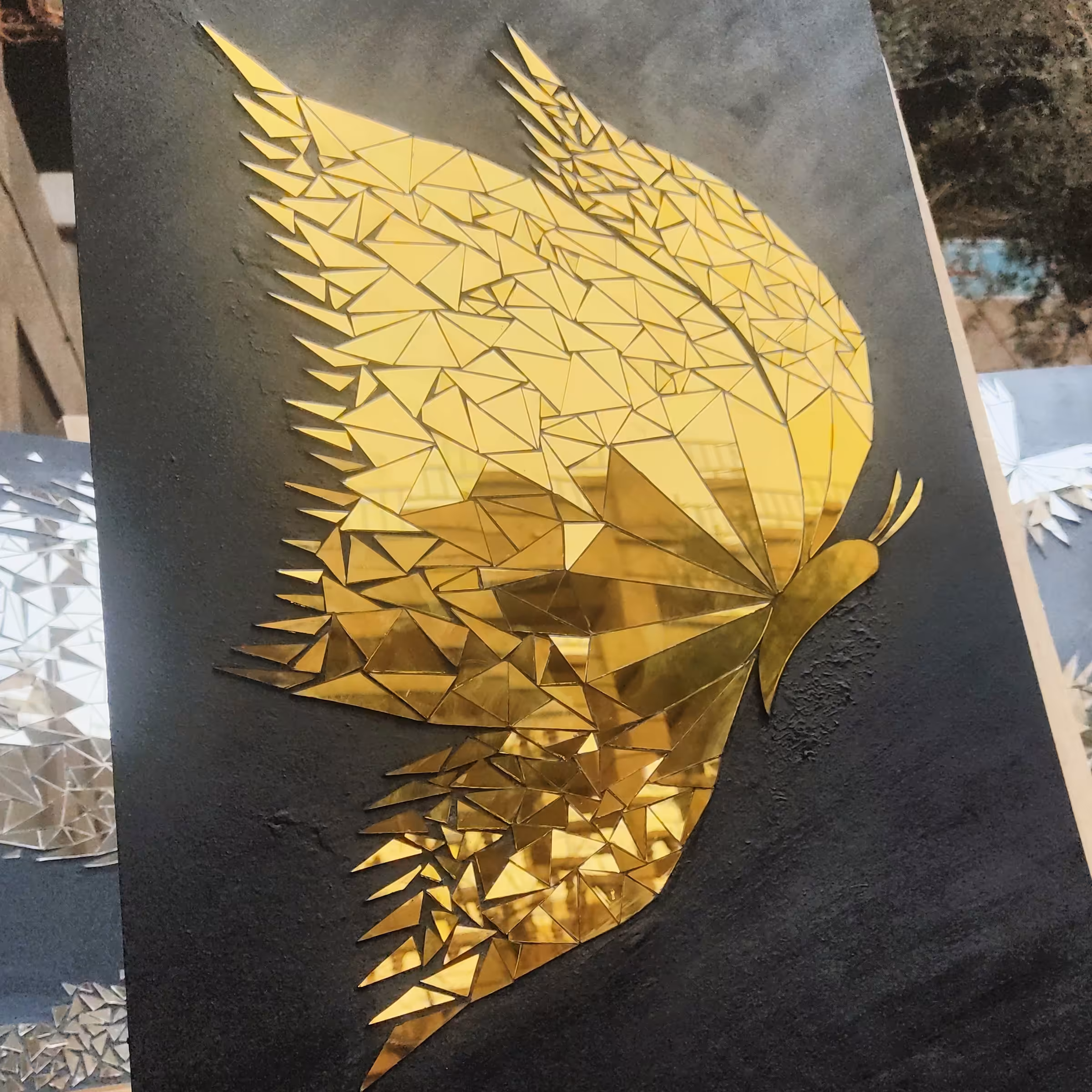 تابلو دکوراتیو مدرن آینه..آینه یک میل هنری ،زمینه دلخواه