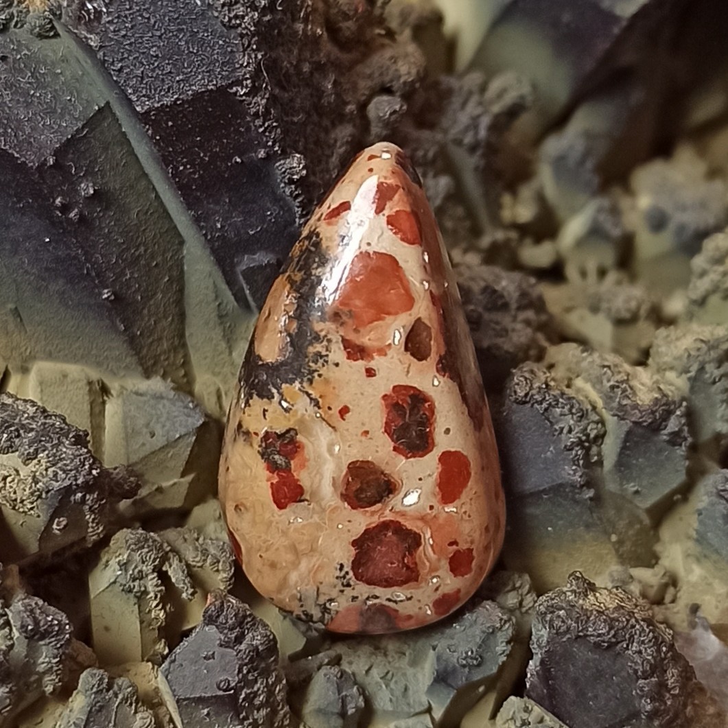 نگین سنگ جاسپر آستروئید کد 305