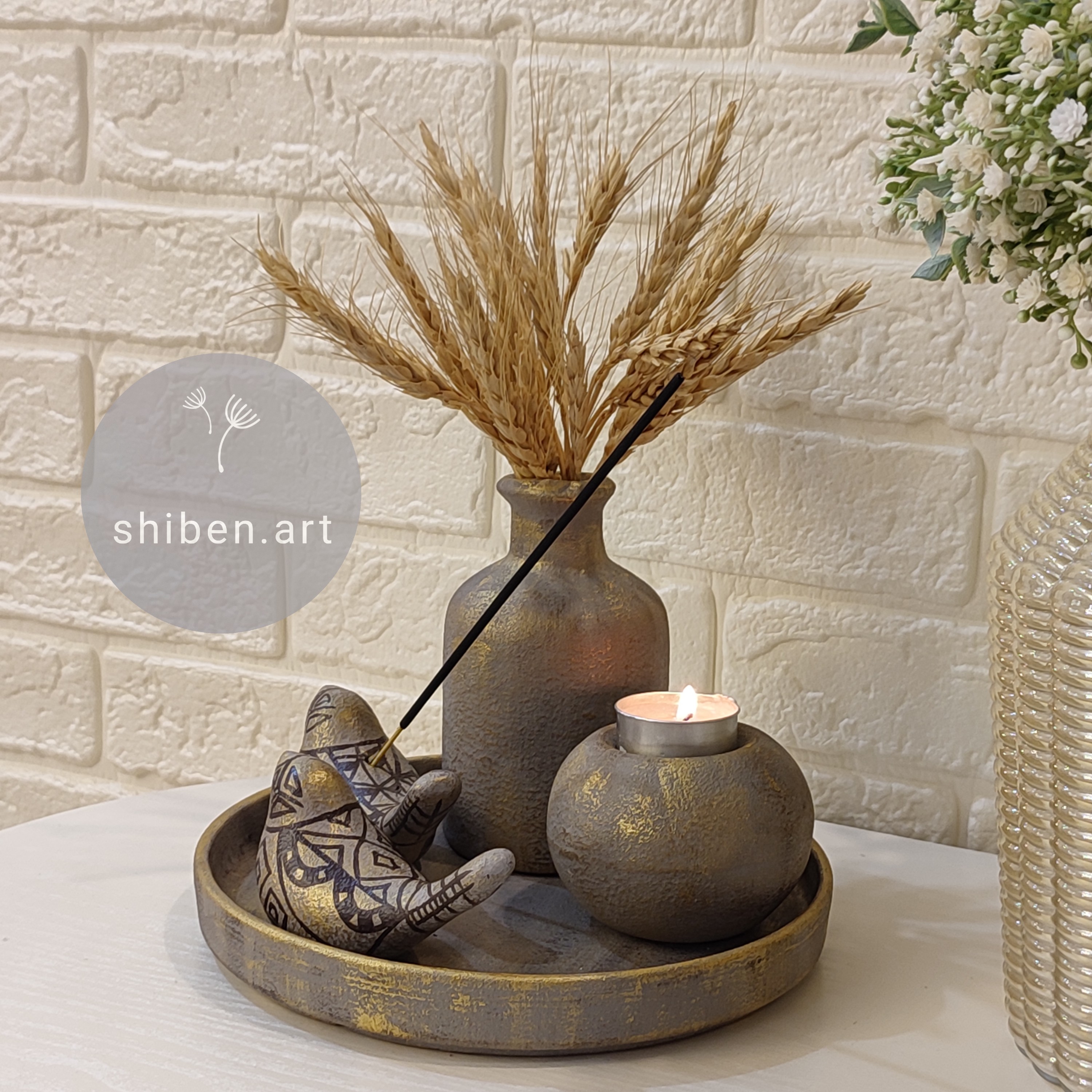 ست رومیزی گلدان و شمعدان پتینه طرح دار 