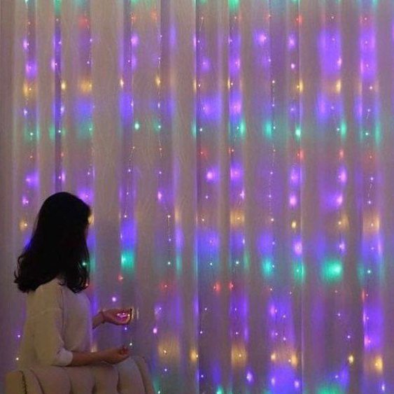 ریسه  سوزنی رنگی  ده متری ودارای صد عدد لامپ ریموت دار ودارای 7 حالت رقص نور
