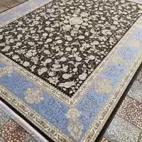 فرش  ماشینی آرامیس شش متری  1200شانه طرح آناک دودی حاشیه آبی 3600 نخ 100 درصد آکریلیک K-an-dod