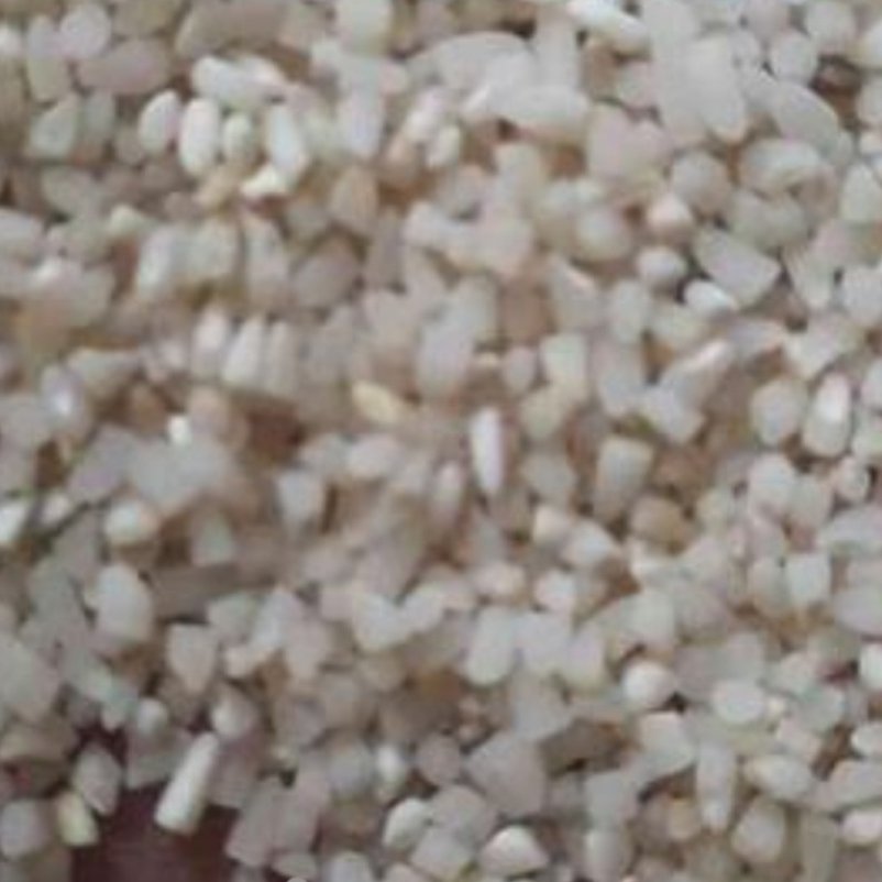 برنج ریز دانه(نیم دانه) طارم هاشمی عطری درجه یک امساله در کیسه های (20کیلو گرمی)
