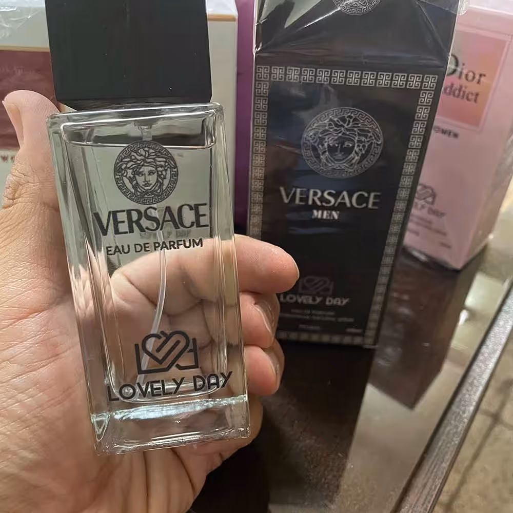 ادو پرفیوم مردانه لاولی دی مدل ورساچه حجم 100 میل عطر و ادکلنVERSACE LOVELY DAY 