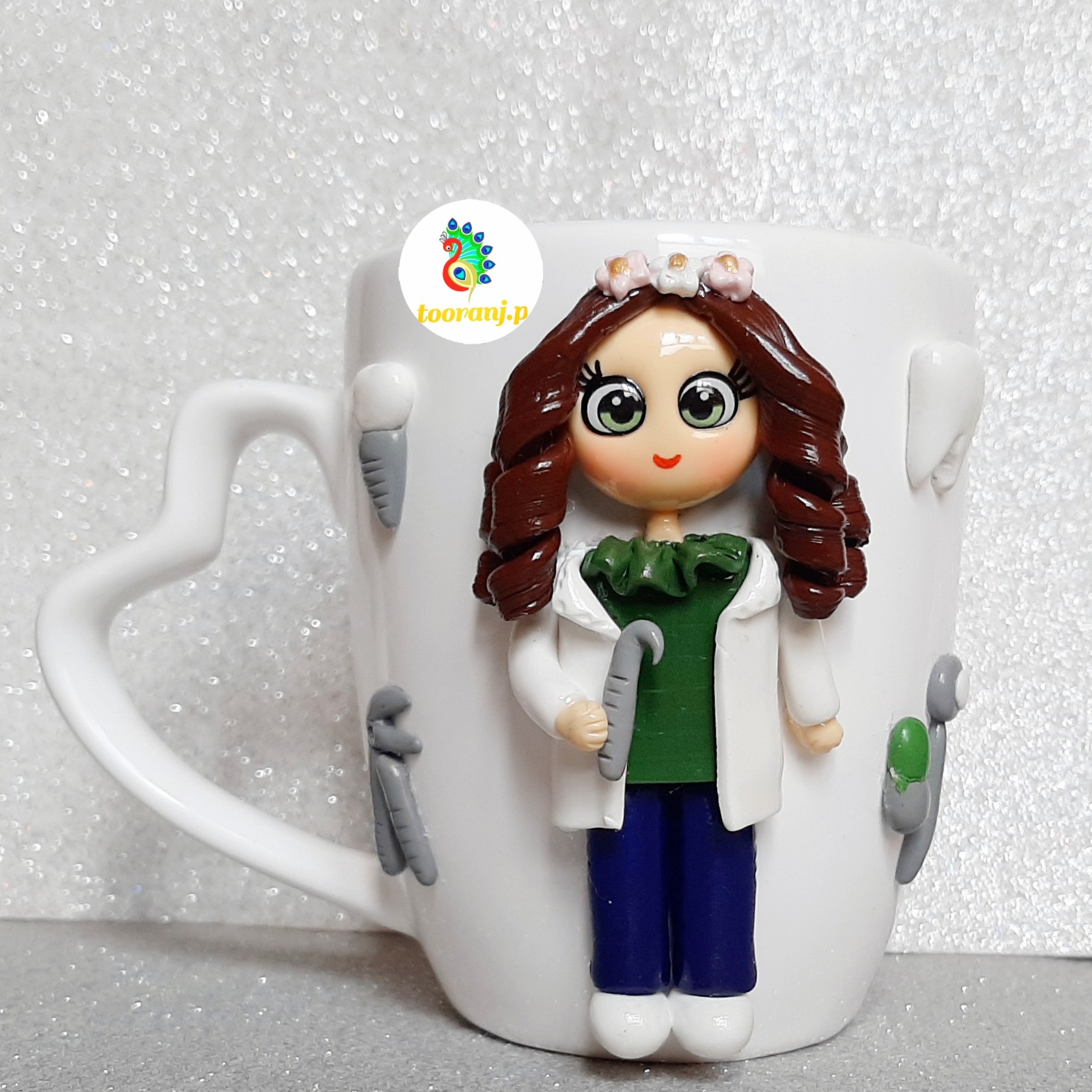 ماگ عروسکی دخترونه دندانپزشک کد 10