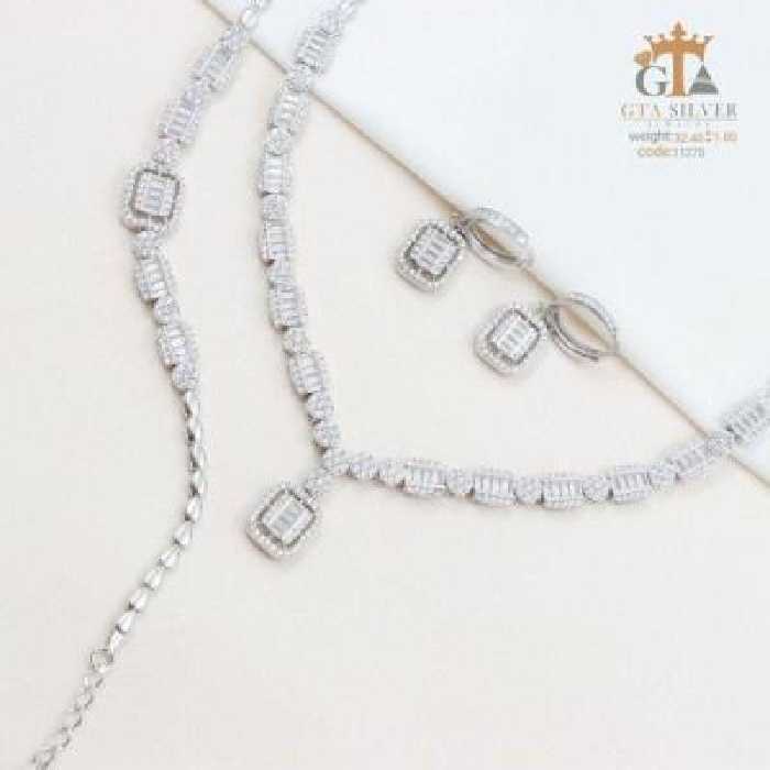 سرویس امرالدکات نقره 925 عیار ظریف مناسب مجلس و روزمره کد 11275