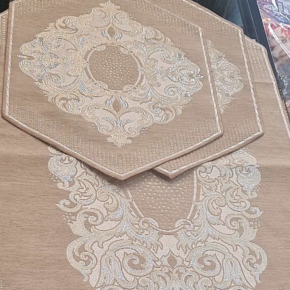 رومیز ی مخمل