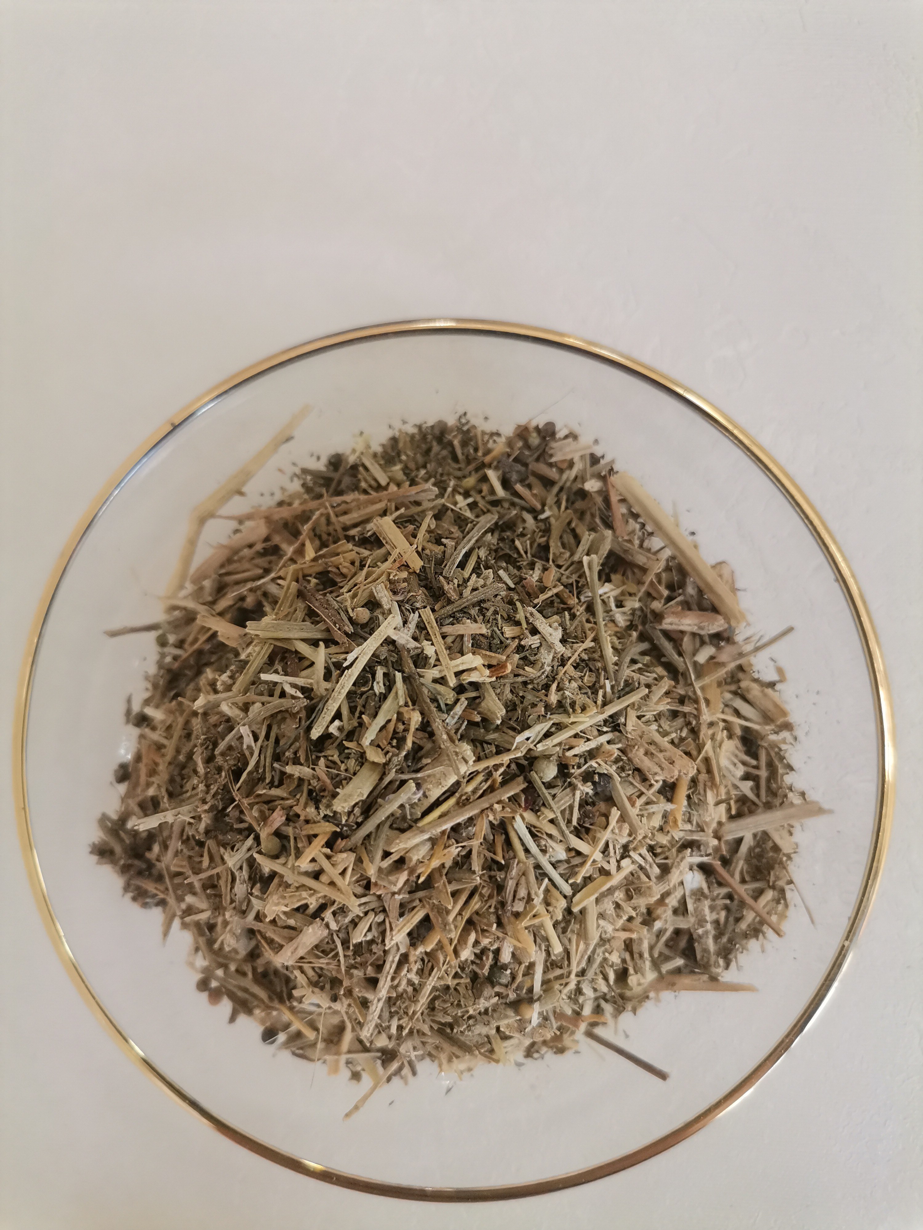 شاه تره اعلا خانه ادویه در بسته بندی 100 گرمی  تمیز  و بهداشتی