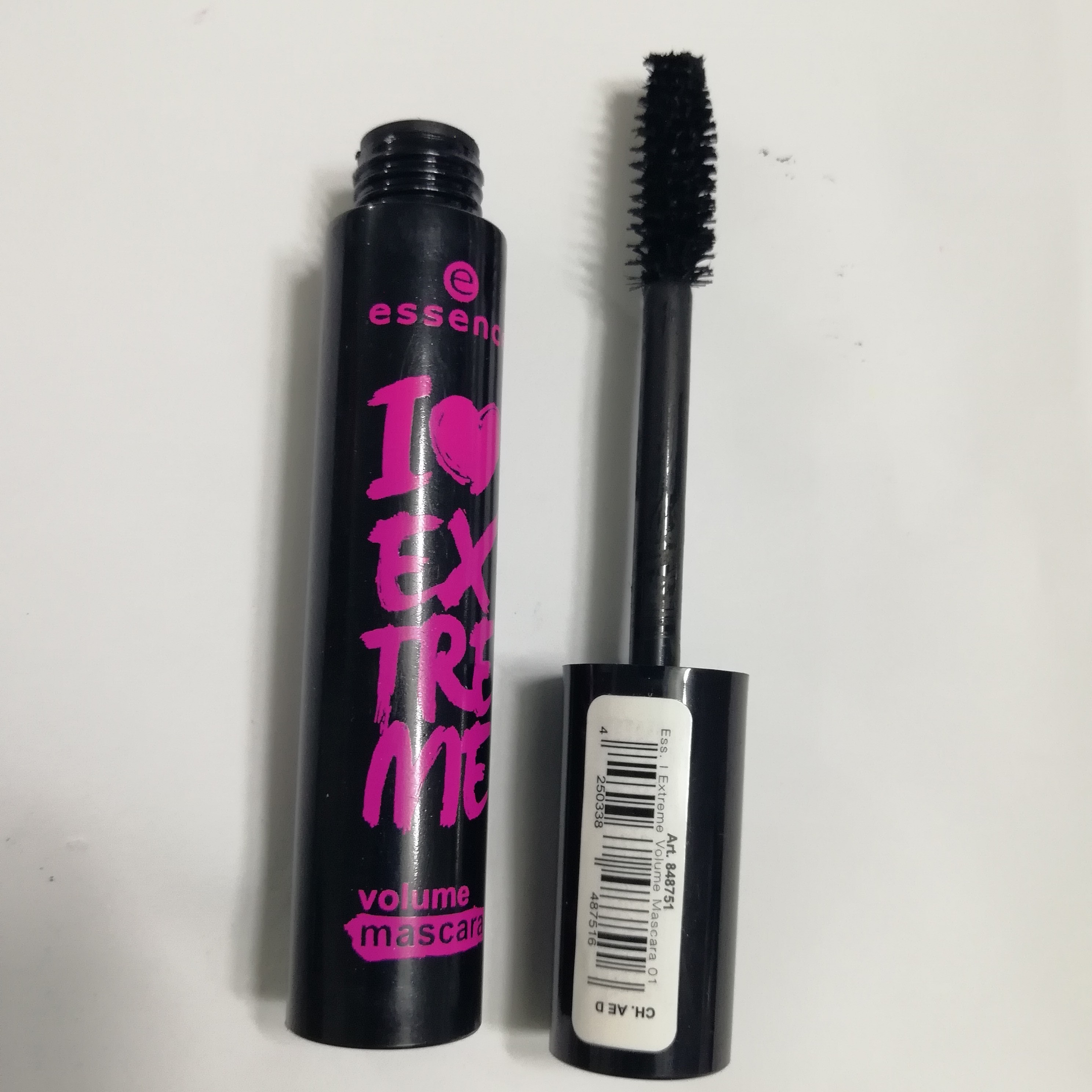 ریمل اسنس مدل اکستریم والیوم مشکی Extreme volume