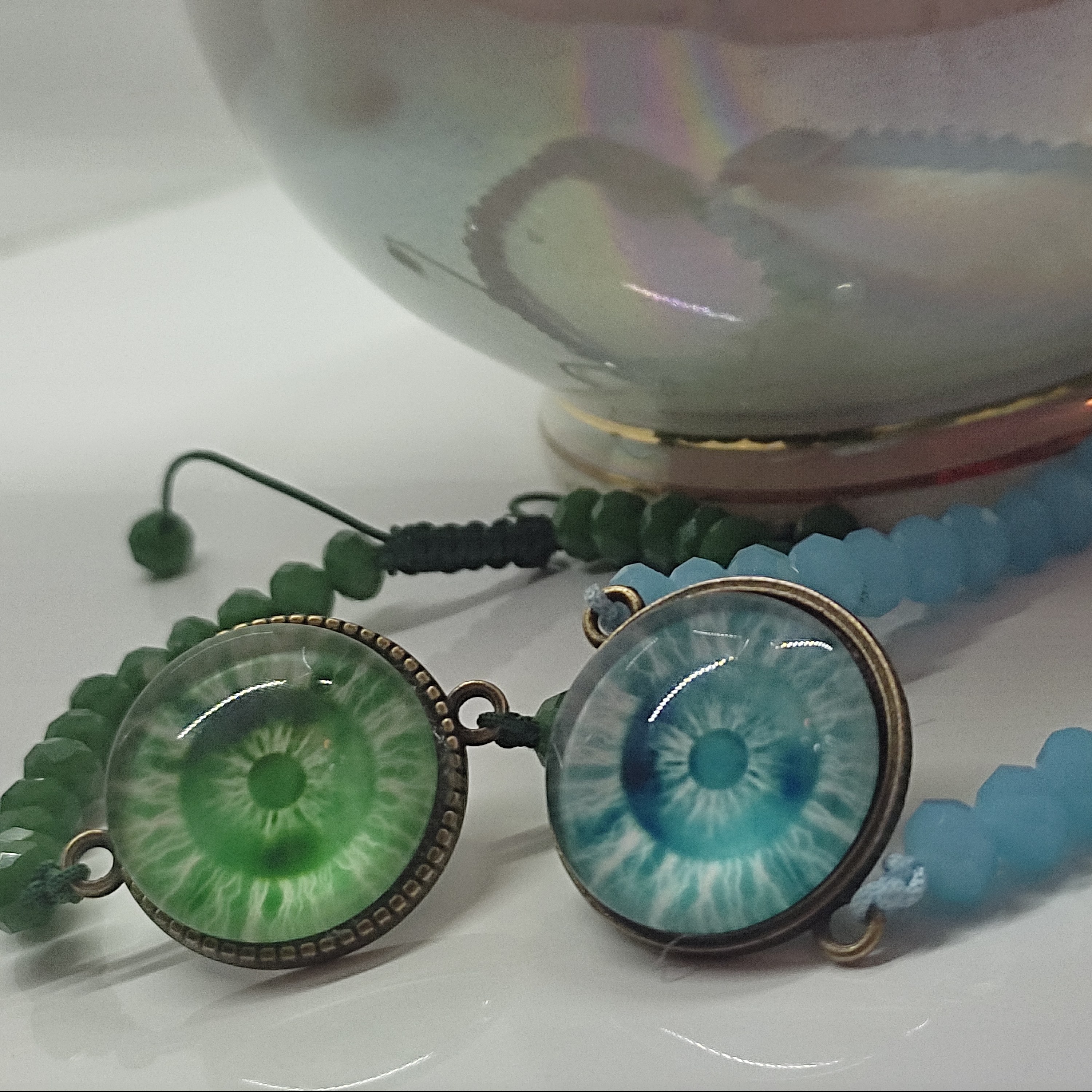 دستبند چشم رزین