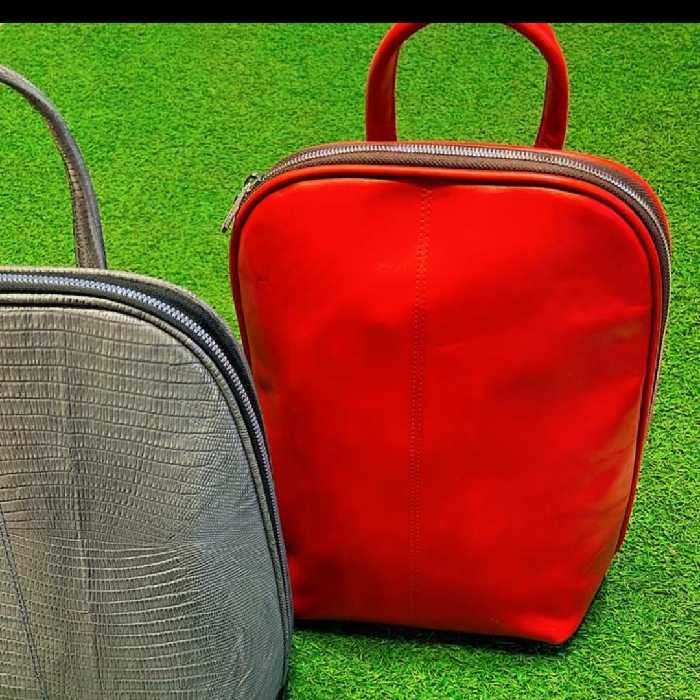 کوله پشتی  چرم طبیعی  مدل دور زیب چرم گاو