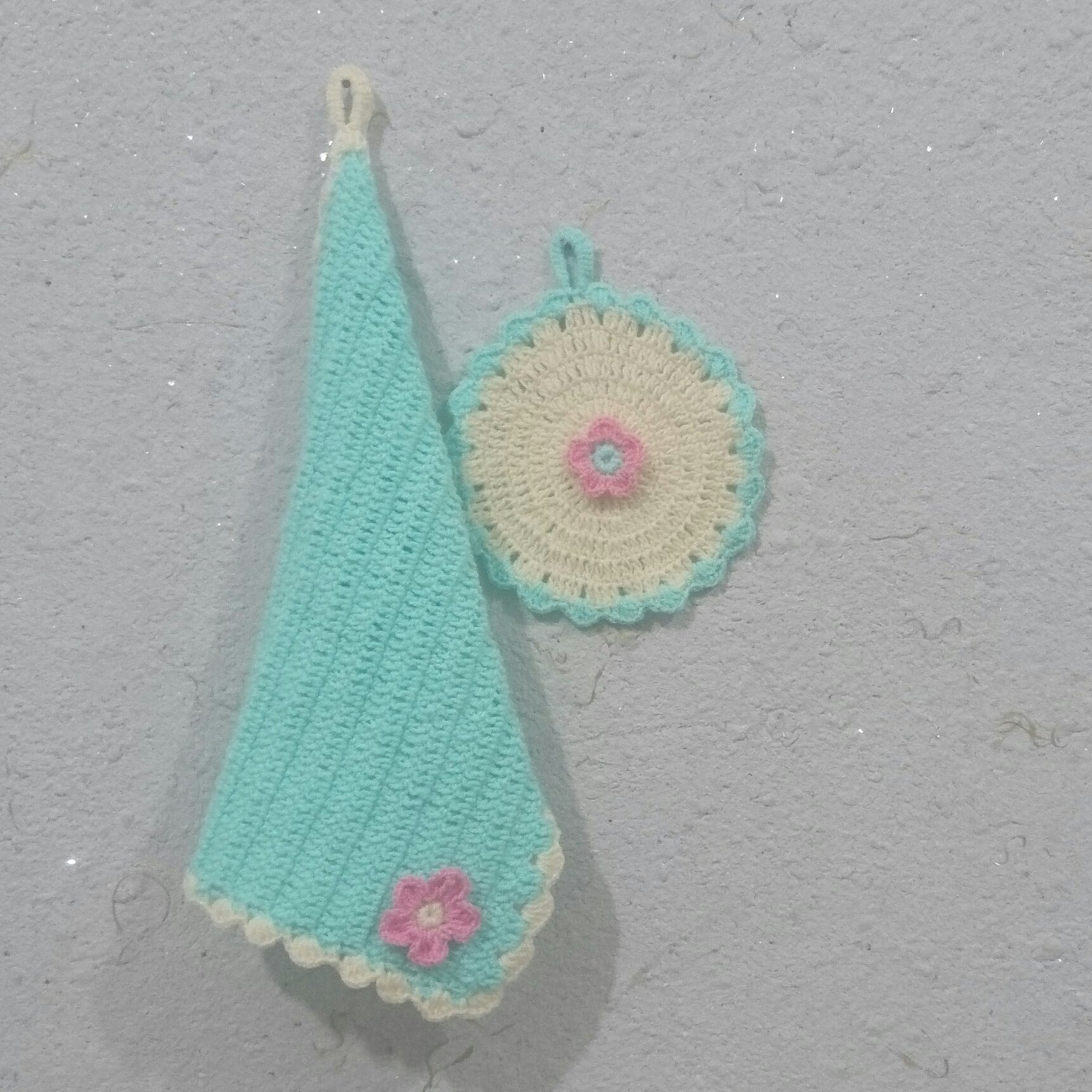 ست دستگیره و دستمال آشپزخانه