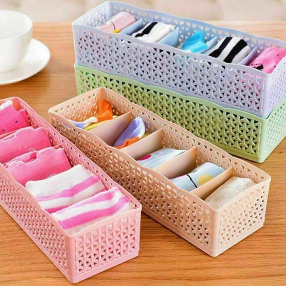 جا جورابی و لباس زیر 