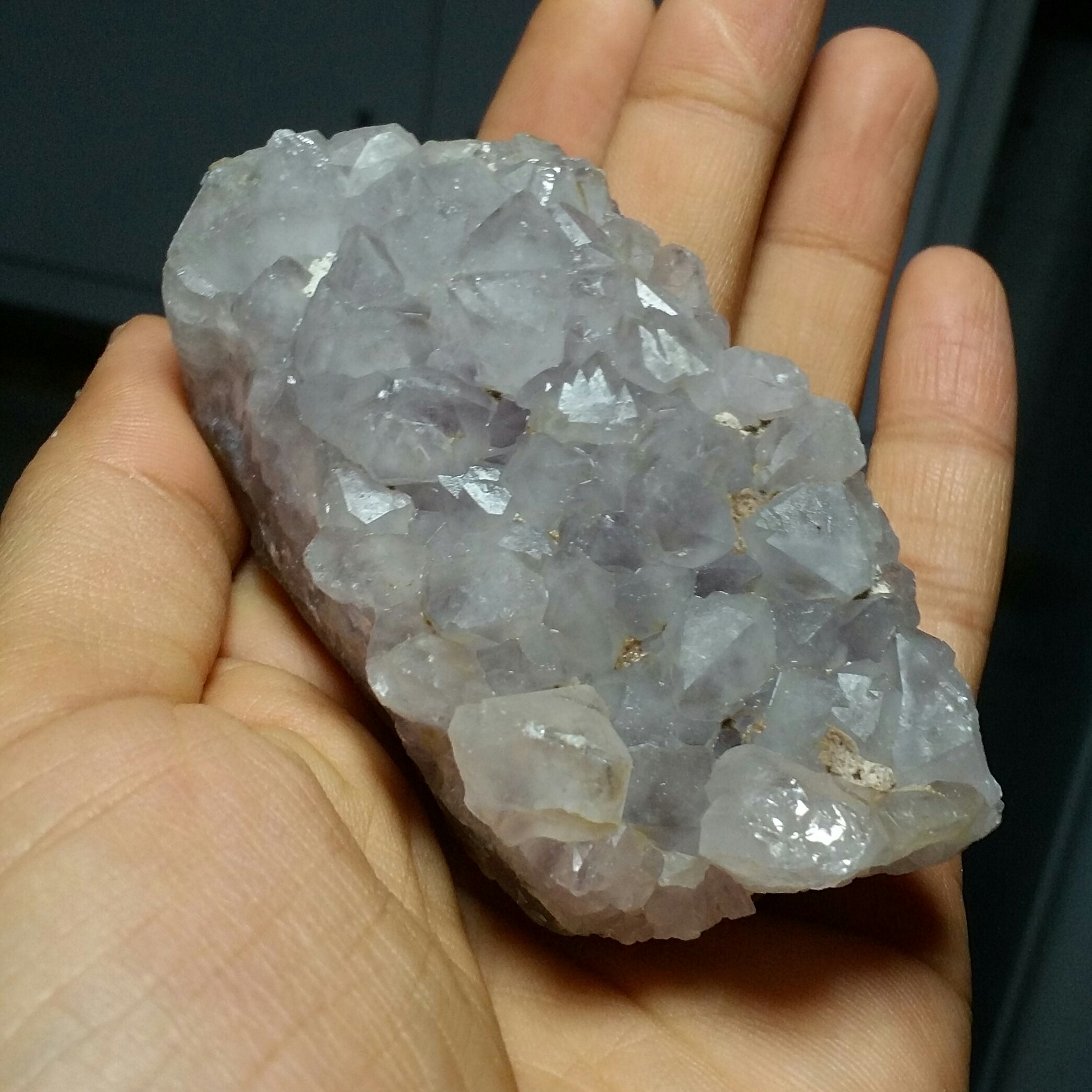 سنگ راف آمتیس آمیتیس آماتیس بلور درشت پر رنگ وارداتی بسیار زیبا و خاص صد در صد طبیعی کد 10621