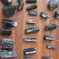 تورمالین سیاه