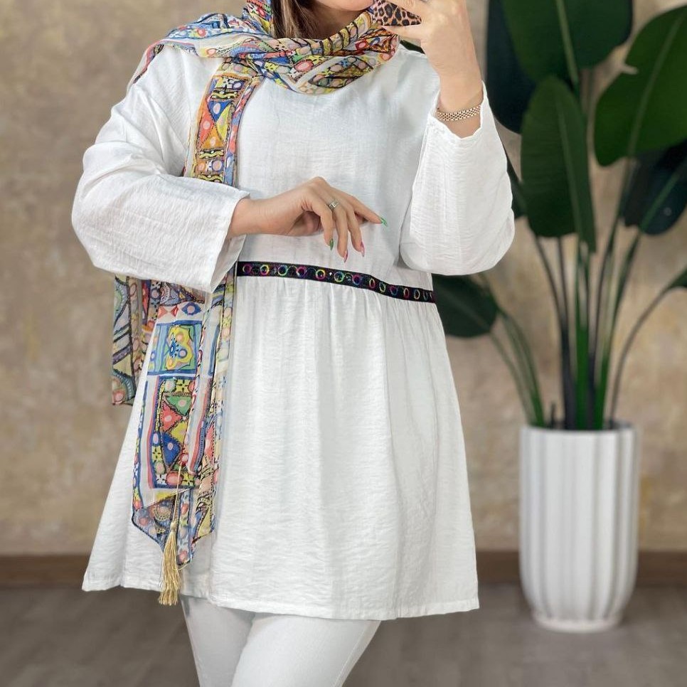 مانتو عروسکی. مانتو دخترانه. مانتو زنانه. مانتو جلو بسته. مانتو بابوس براق. تونیک پولک براق. فری 36تا46.سفید مشکی یاسی