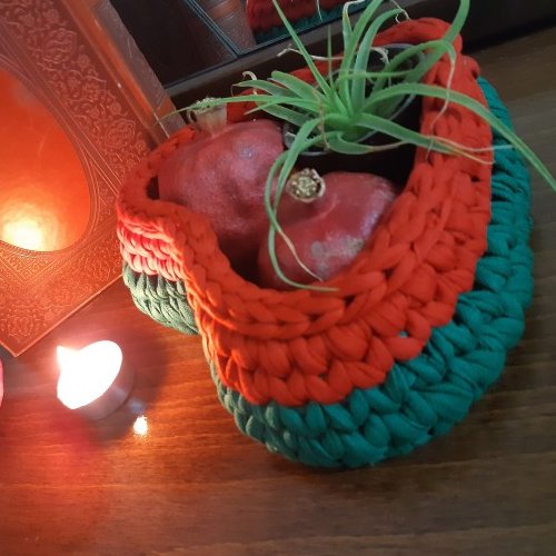 سبد قلبی طرح یلدایی تریکو