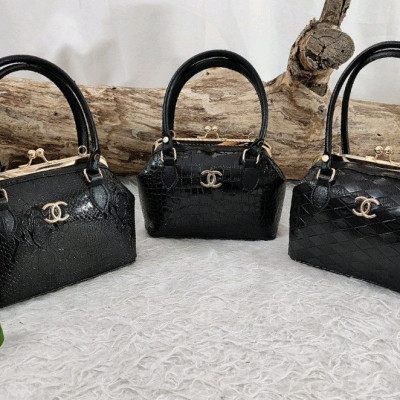 کیف دهنه فلزی