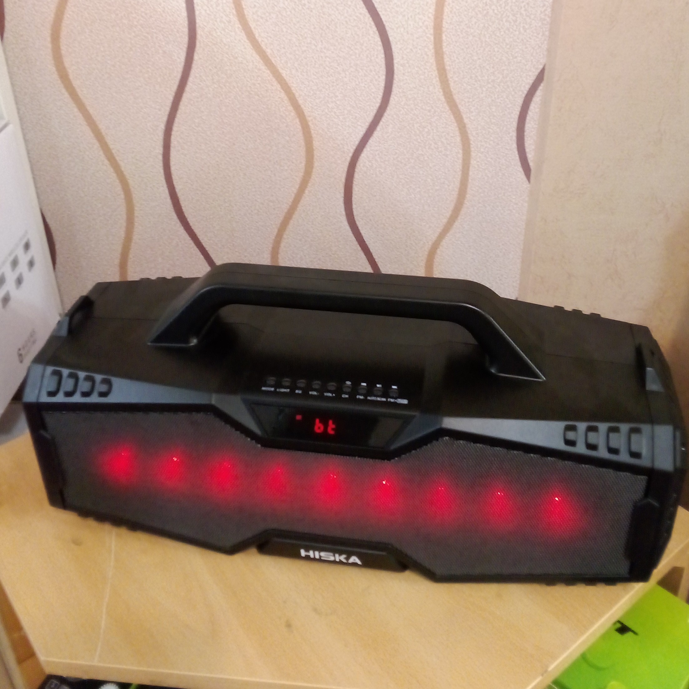 اسپیکر بلوتوثی قابل حمل هیسکا مدل b162