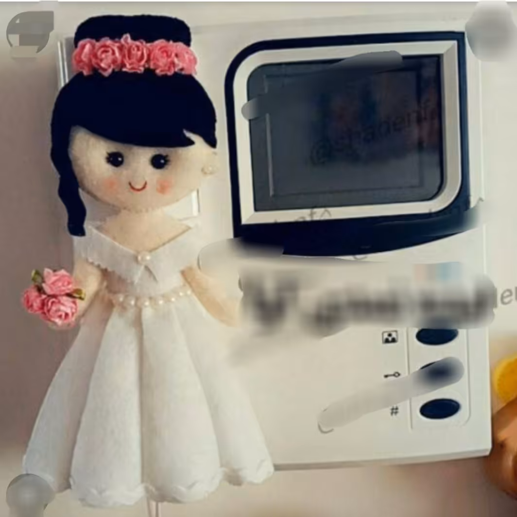 دستگیره آیفن عروسک پرنسس نمدی 