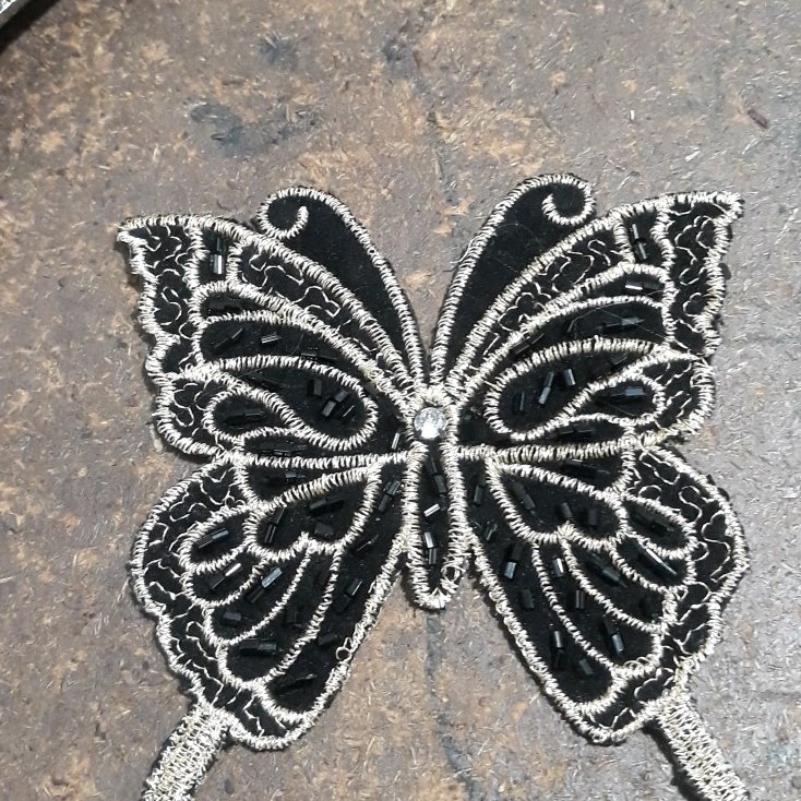 خرجکار  لباس