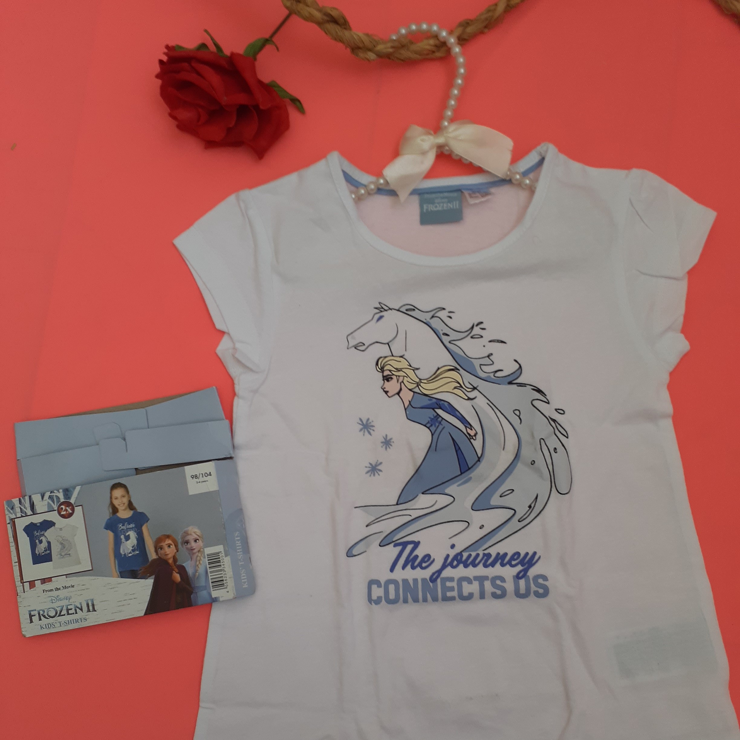 تی شرت های دخترانه  فروزن وارداتی سایز 2 تا 4 سال