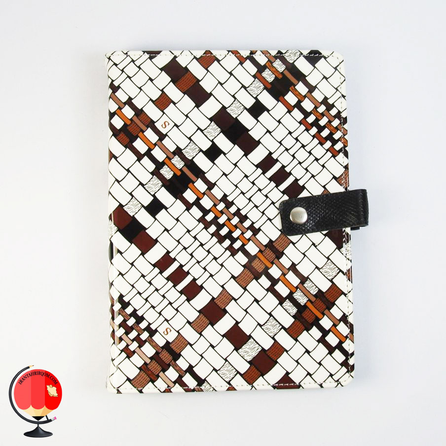 دفتر کلاسوری 100 برگ پوست ماری مشکی آپادانا