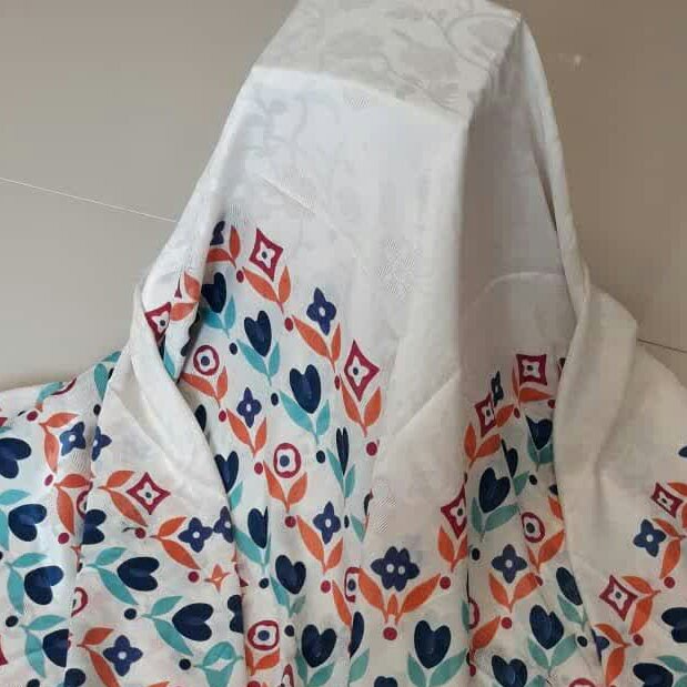 روسری  ساتن ابریشم اعلاطرح رنگارنگ