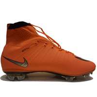 کفش استوک فوتبالی نایک مخصوص چمن طبیعی Nike-sports-shoes-for-football-and-natural-grass