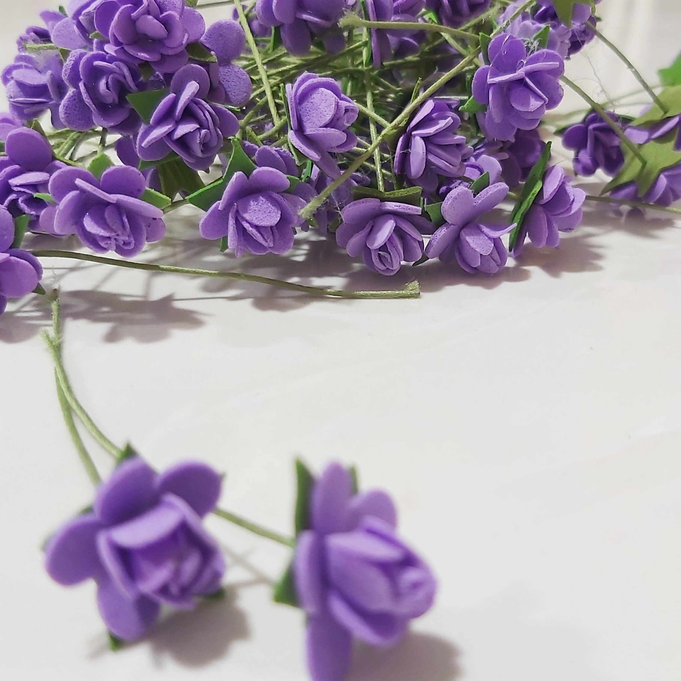 گل فومی گیفت 12شاخه ای