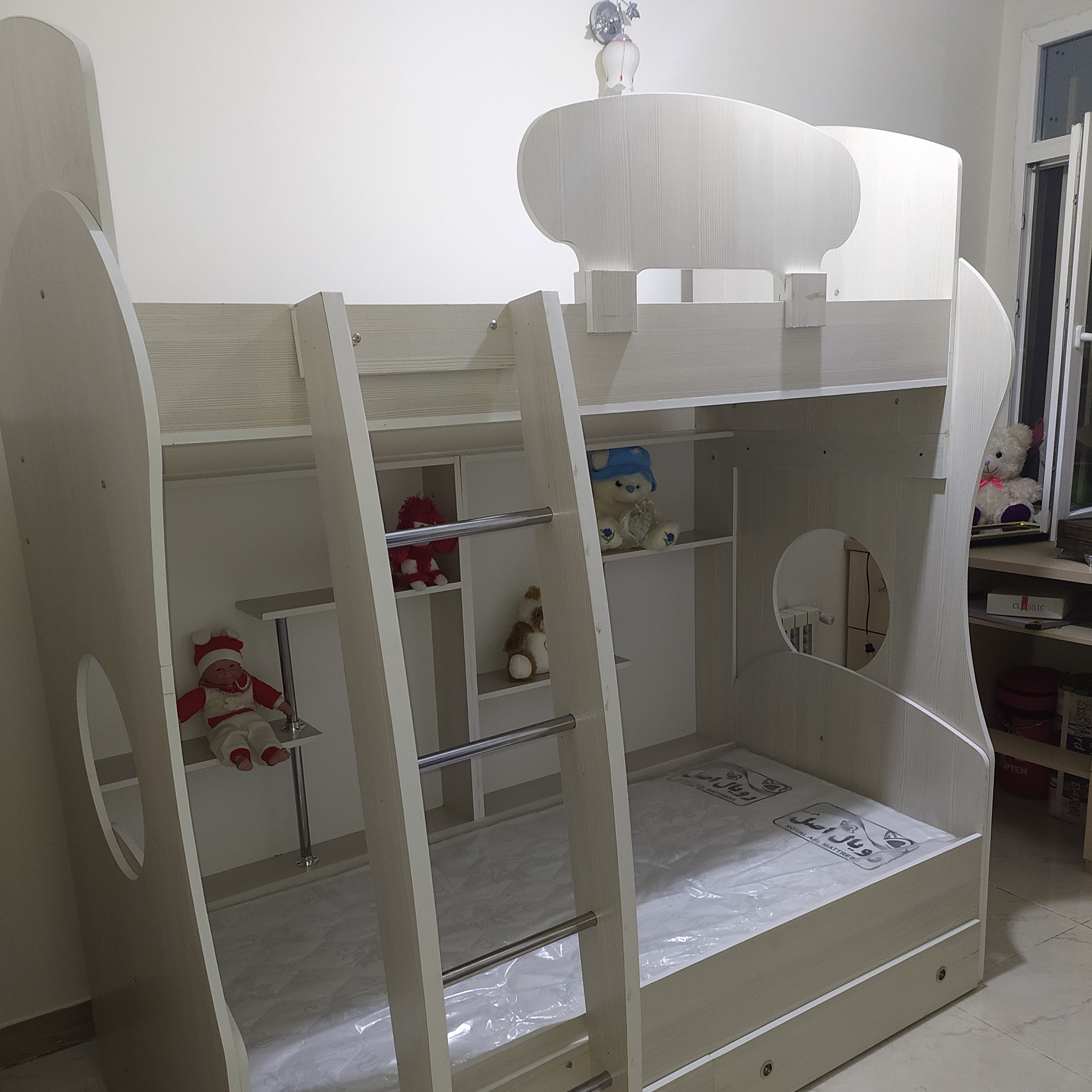 تخت دوطبقه نردبانی 