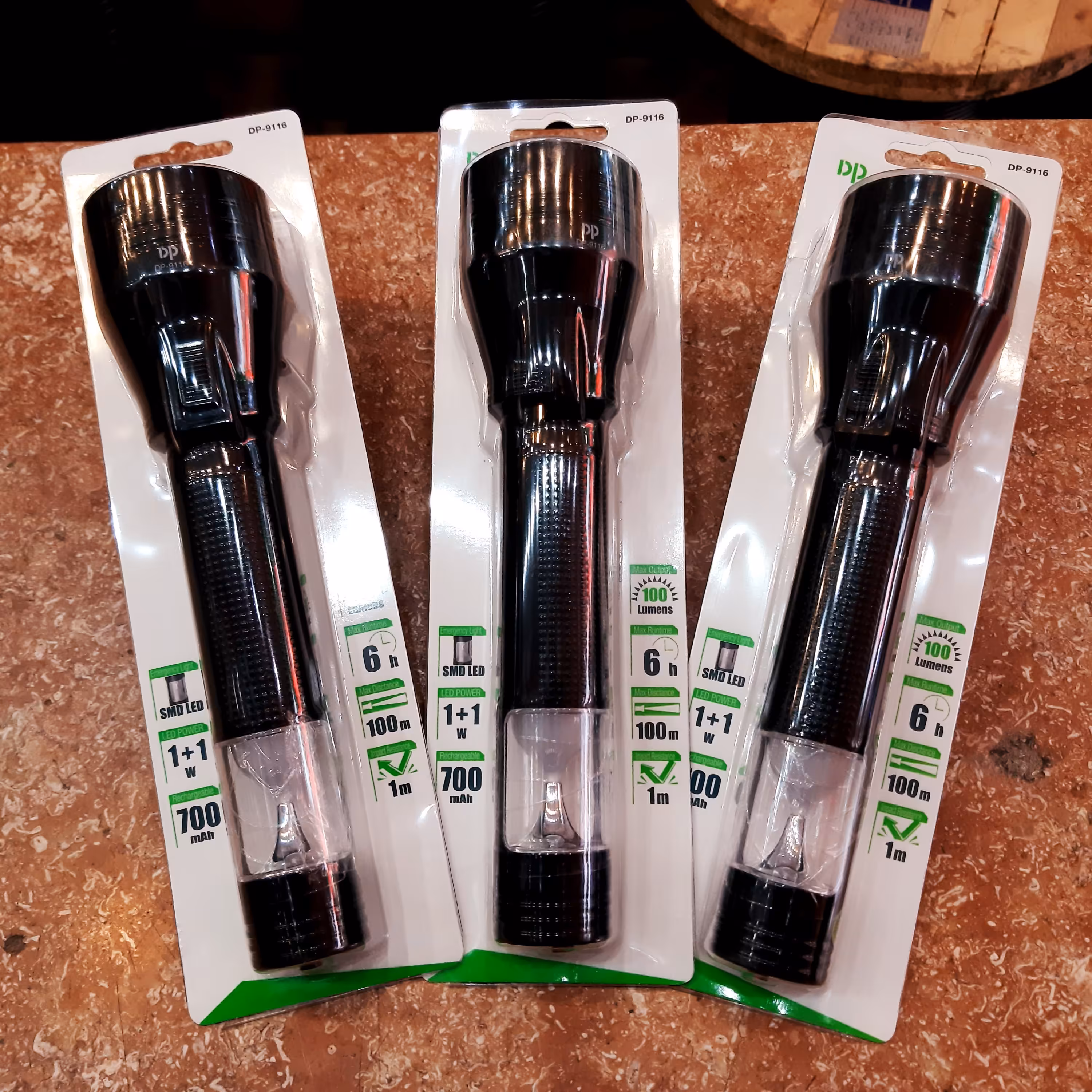 چراغ قوه شارژی