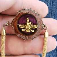 دستبنددست ساز اپوکسی کاج مدل فروهر طرح بلوط طبیعی