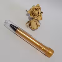 مداد گیاهی طبیعی مبین ( فقط قسمت سر مداد قابل استفاده است)